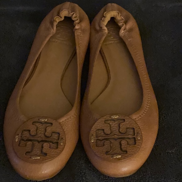 Tory Burch Flat - Picture 2 of 4